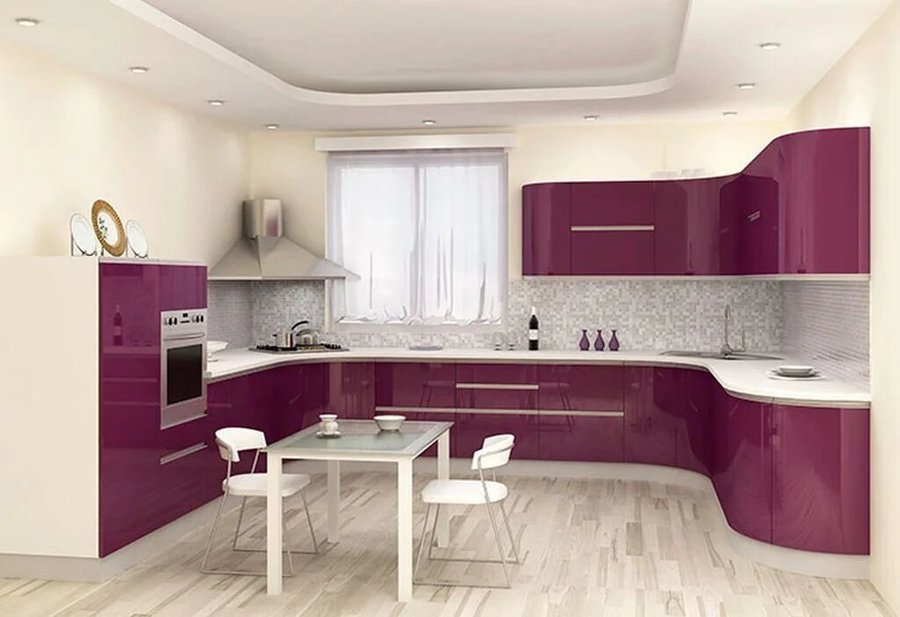 Кухня пурпурно-красного цвета